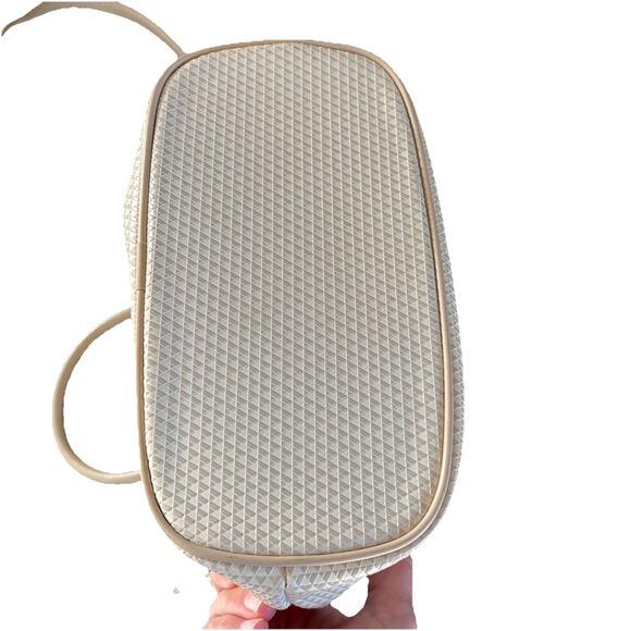 Vintage 1983 Liz Claiborne Drawstring Bucket Shoulder Bag Cream & Tan Triangles - Picture 5 of 15